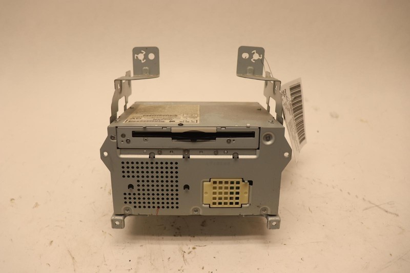 2012 INFINITI G37 COUPE AM FM STEREO CD RADIIO RECEIVER CONTROL UNIT OEM
