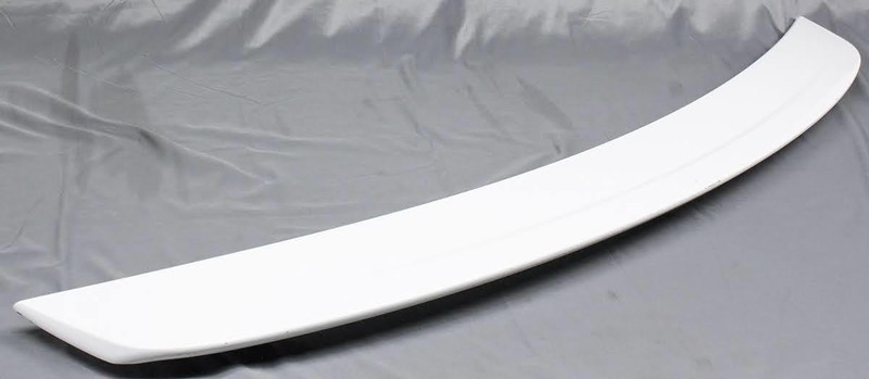 OEM Ford Mustang Rear Spoiler Oxford White (YZ, M6466) GR3Z-6344210-AA Scratches
