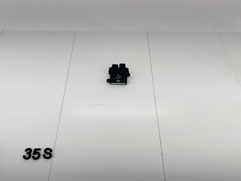 14-17 HYUNDAI ELANTRA GT FRONT RIGHT PASSENGER SEAT OCCUPANT SENSOR MODULE OEM