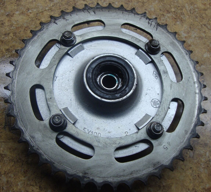 1997 Yamaha Virago XV250 XV 250 Rear Back Chain Cush Drive Gear Sprocket F7