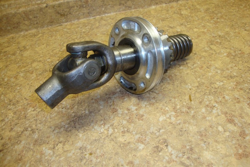 2007 Yamaha XVS650 XVS 650 A V Star Engine Middle Shaft Drive U Joint Yoke Gear