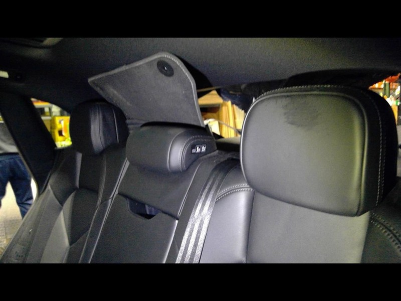 2015 2016 2017 2018 MACAN 3 Rear Headrests 1529441