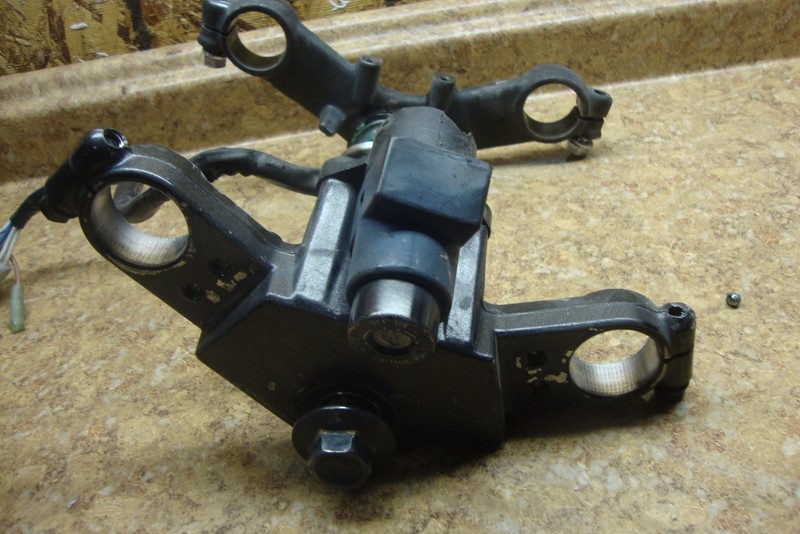 2007 Kawasaki Ninja EX250 EX 250 F EX250F Triple Tree Fork Clamp Bottom Top I12