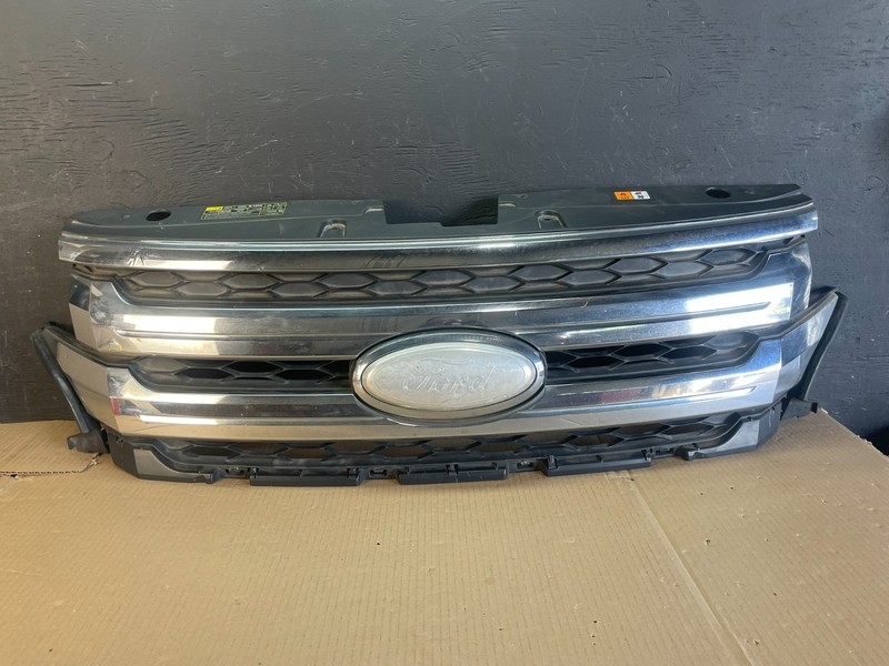 2011 2012 2013 Ford Edge Front Upper Chrome Grille Grill Oem ae3537 DG