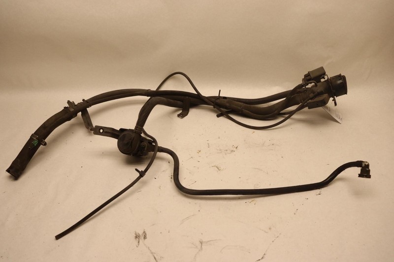 2015-2016 CADILLAC ESCALADE FUEL TANK FILLER NECK HOSE TUBE OEM