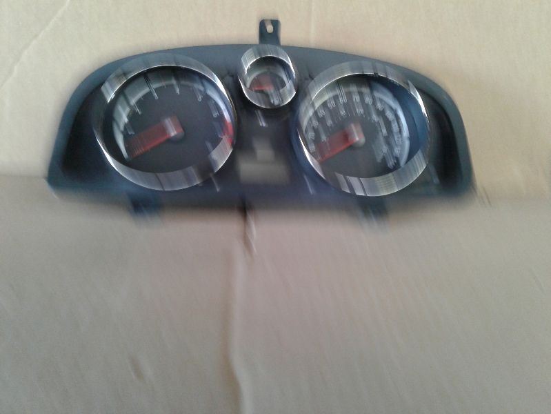 2008 Saturn VUE Speedometer Cluster US Green Line ID 25948297