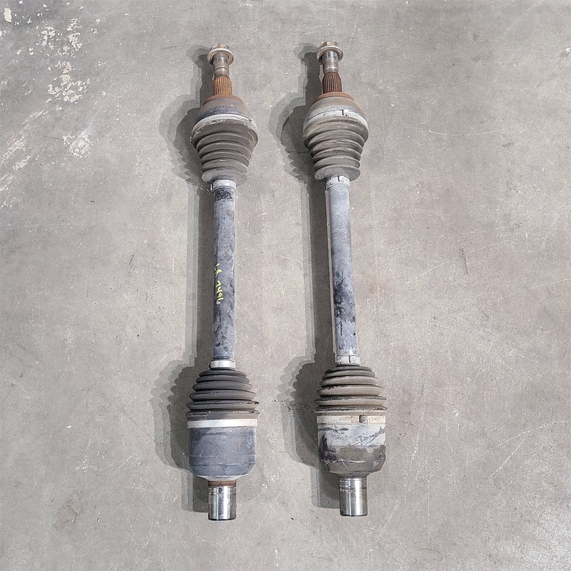 97-04 Corvette C5 Rear Axles Shafts Cv Joints Set Axle Pair Aa7496