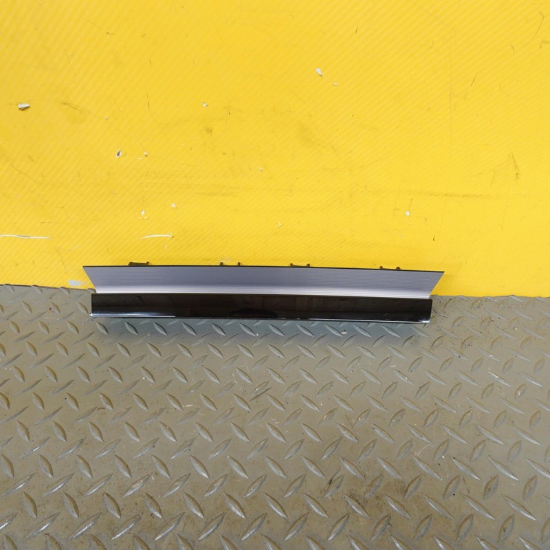 2020-2022 RANGE ROVER EVOQUE RIGHT SIDE DASH TRIM MOLDING APPLIQUE OEM LR134719