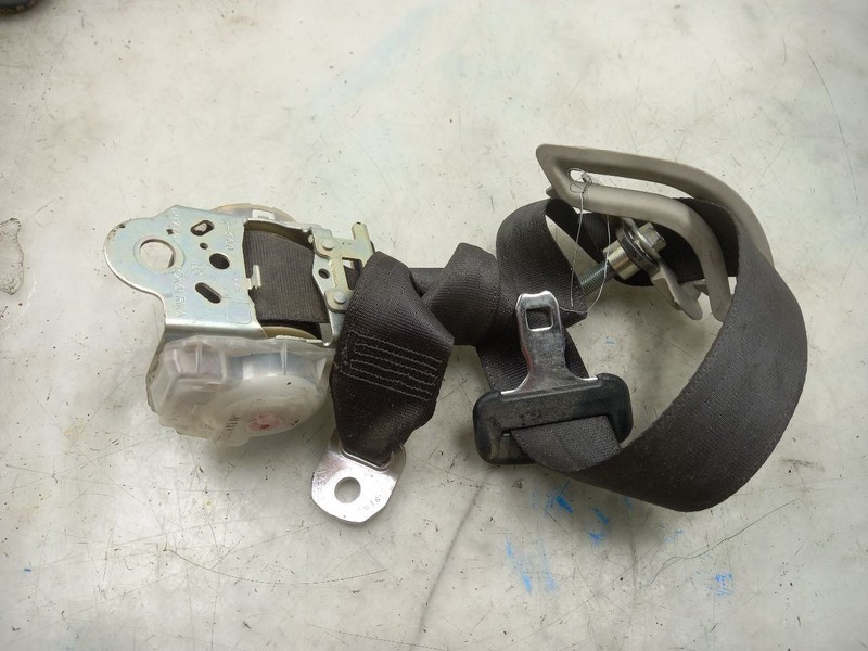 12 LEXUS CT200H REAR PASSENGER RIGHT SEAT BELT BLACK-LB20
