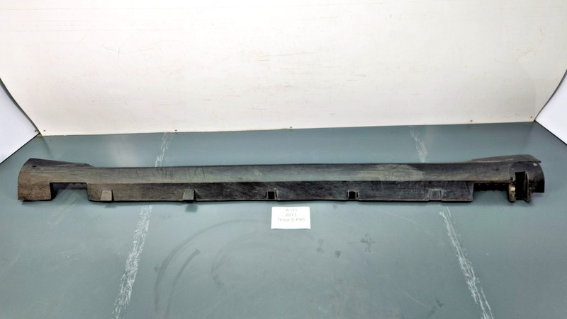 ✅ 12-20 OEM Tesla Model S Left Driver Side Skirt Rocker Panel Shell Black NOTE*