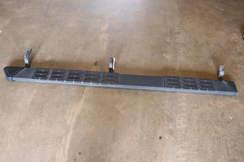 2016-2022 TOYOTA TACOMA LEFT DRIVER SIDE RUNNING BOARD STEP PLATE OEM