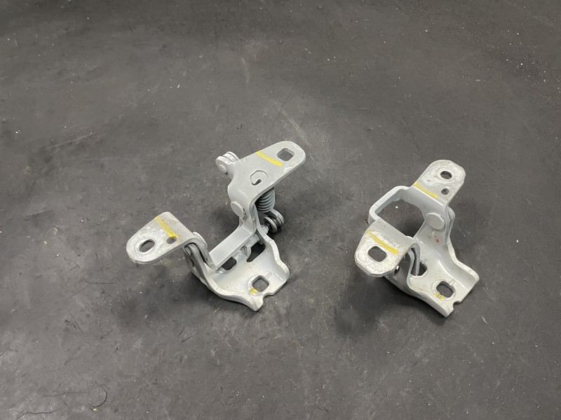 2PC Rear Right Door Upper & Lower Hinge 2018 Dodge RAM 1500 68058522AA 2013-2022