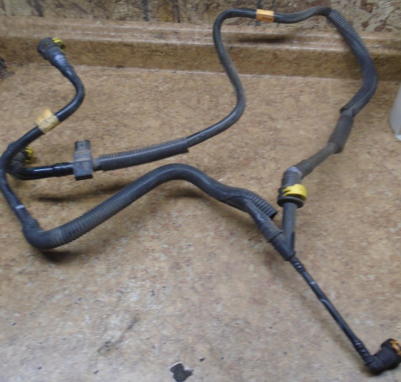 2016 Ford Fusion 2.5L 2.5 L Emissions Canister Charcoal Fuel Gas Hose Tube Tank