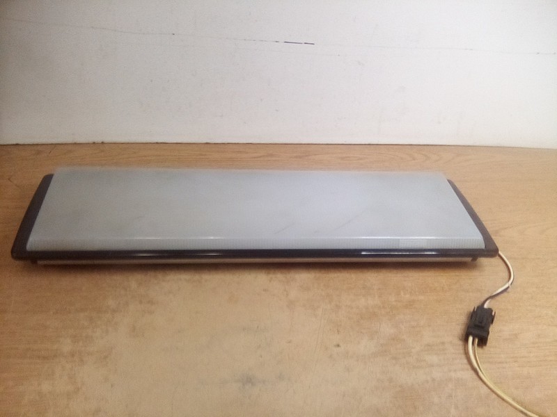 Kenworth T660 /Grakon 2033-001 Cab Light