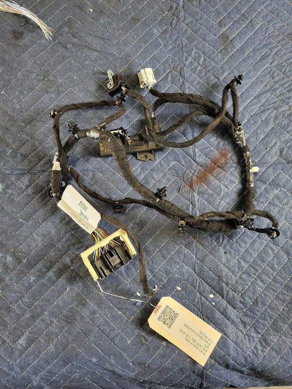 Used Oem Ford Center Console Wiring Harness for 2020-2022 Escape