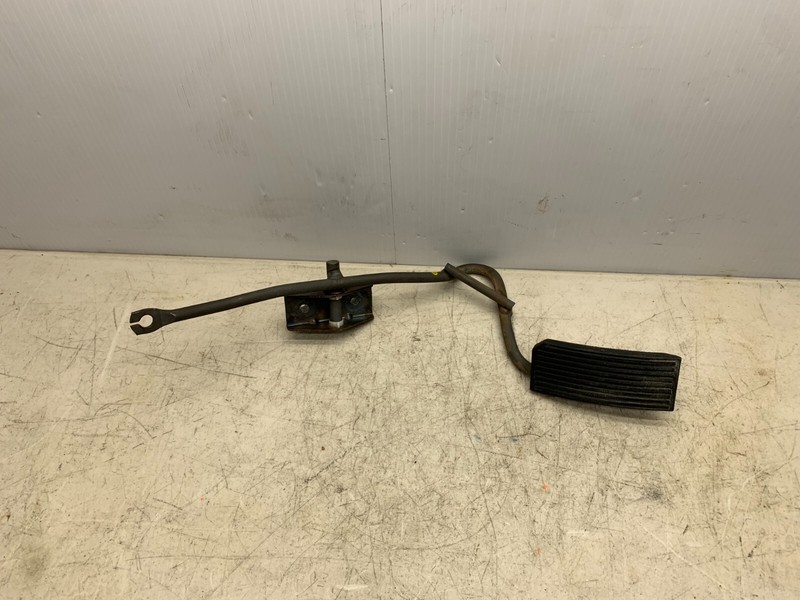 2008-2012 FORD ESCAPE 2008 GAS ACCELERATOR PEDAL ASSEMBLY OEM