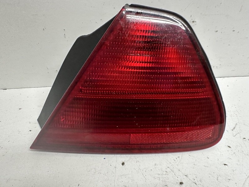 1998-2002 Honda Accord Cpe Right Passenger QRT MTD Tail Light Lamp Taillamp Oe