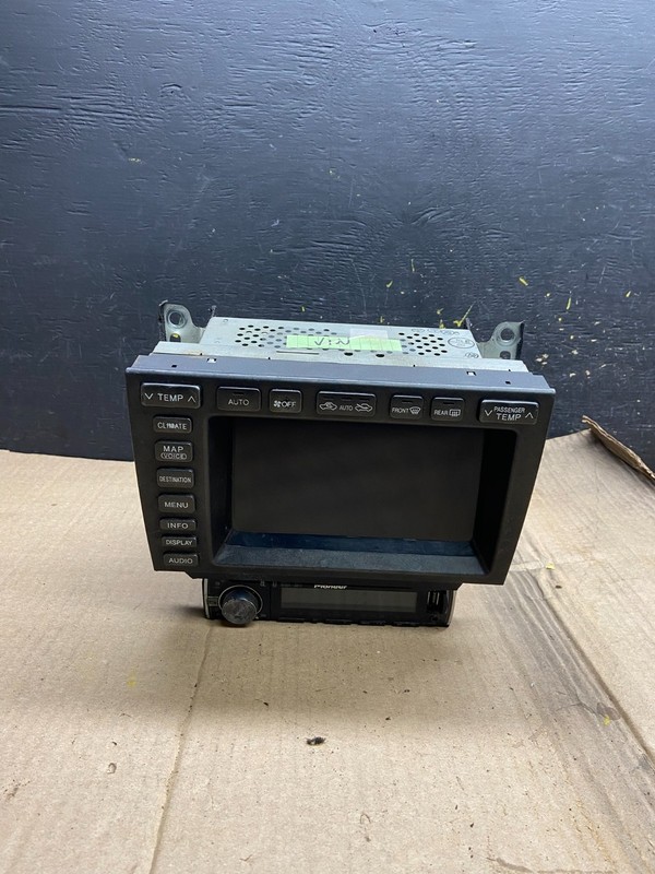 2001-2005 Lexus GS300 GS430 CD Player Screen Radio AM/FM Tape OEM X1744 DG