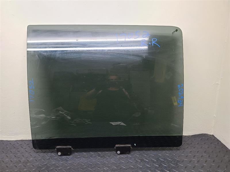 04-09 Dodge Durango Rear Right Passenger Door Glass Privacy OEM 55362190AB