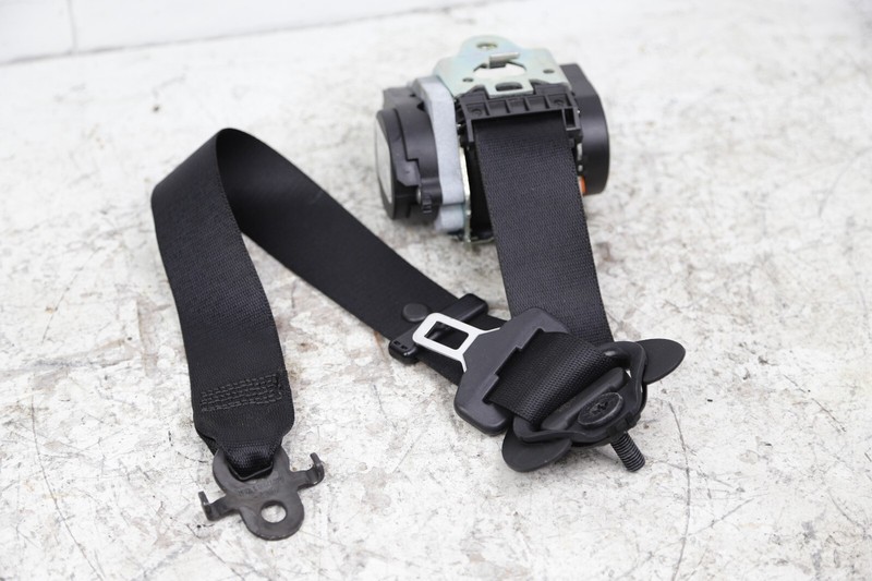 11-16 BMW 528 535 550 F10 M5 Front Right Seat Belt Seatbelt Retractor Black OEM