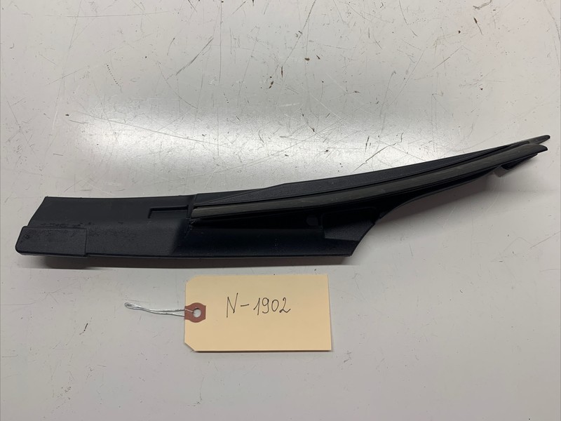 17-22 TESLA MODEL 3 UNDER HOOD RIGHT SIDE VENT TRIM GRILLE COVER OEM 1902 B44