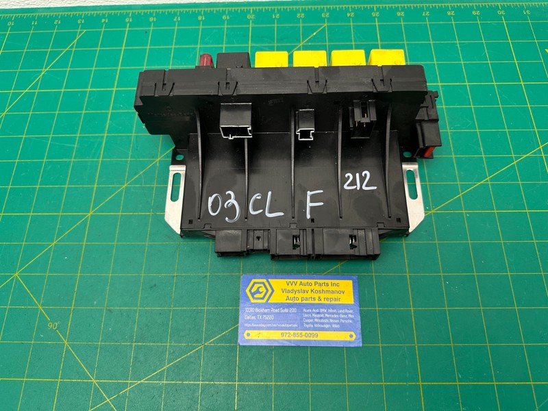00-06 Mercedes-Benz CL500 C215 - FRONT LEFT SAM RELAY FUSE BOX OEM