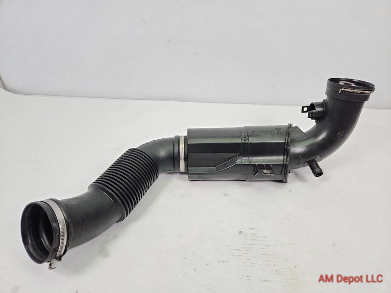 2017 Mini Cooper S F56 F55 F57 F54 Filtered Air Pipe With Resonator 13717619268