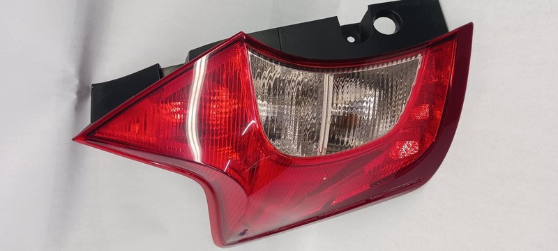 2018 NISSAN VERSA Note Left driver Taillight quarter mounted OEM 14-19