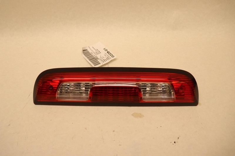 2014-2024 CHEVY SILVERADO 1500 REAR 3RD CENTER HIGH BRAKE STOP LIGHT LAMP OEM