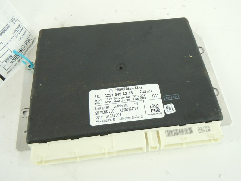 07-09 Mercedes-Benz S550 Airmatic Air Suspension Control Module OEM 2215408245