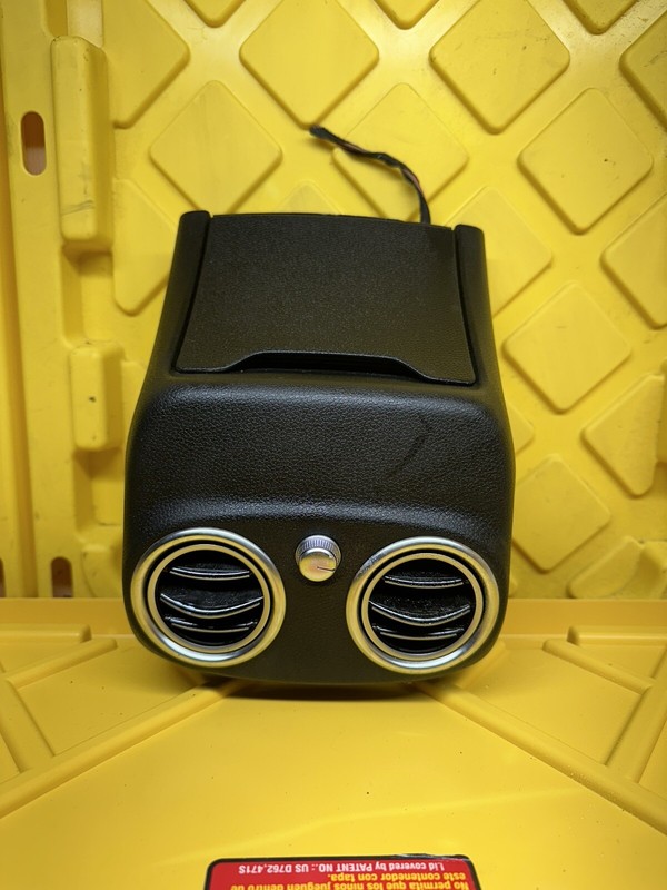2015-2019 MERCEDES BENZ C300 REAR CENTER CONSOLE A/C HEATER AIR VENT BLACK OEM