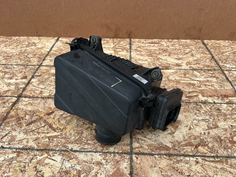 GENESIS G70 2019-2026 OEM LEFT DRIVER SIDE AIR CLEANER INTAKE FILTER BOX 3.3T