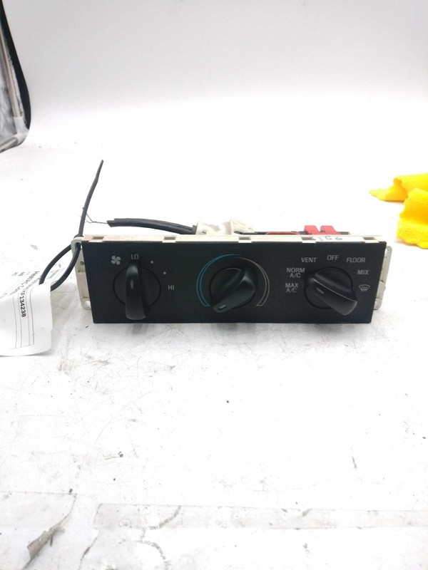 Used A/C Selector Switch fits: 1999 Ford Mustang AC Grade B