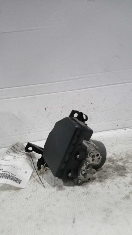 2015 Lexus ES350 ABS Pump & Motor Assembly OEM 4405033550 Black 136K Miles