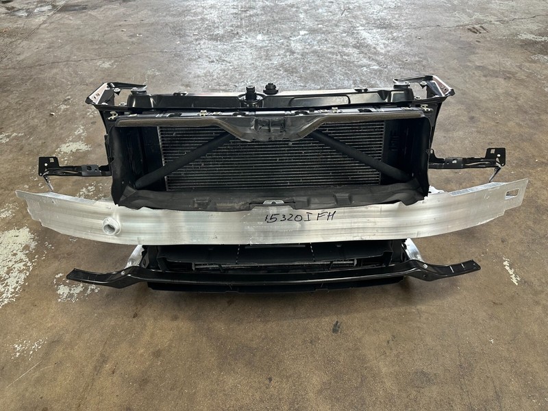 13-15 BMW 320i xDrive FRONT BUMPER REINFORCEMENT RADIATOR SUPPORT W RADIATOR OEM