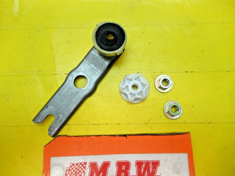 DOOR GLASS WINDOW ROLLER BEARING TRACK RIGHT LEFT for 00 01 02 03-05 MR2 SPYDER
