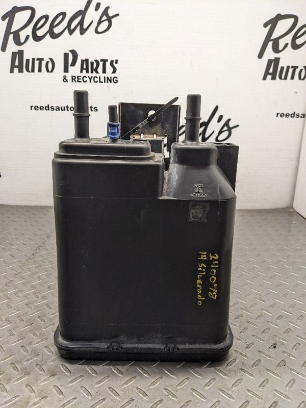 04-16 Silverado Sierra OEM Fuel Vapor Evaporator Can Canister 1181771