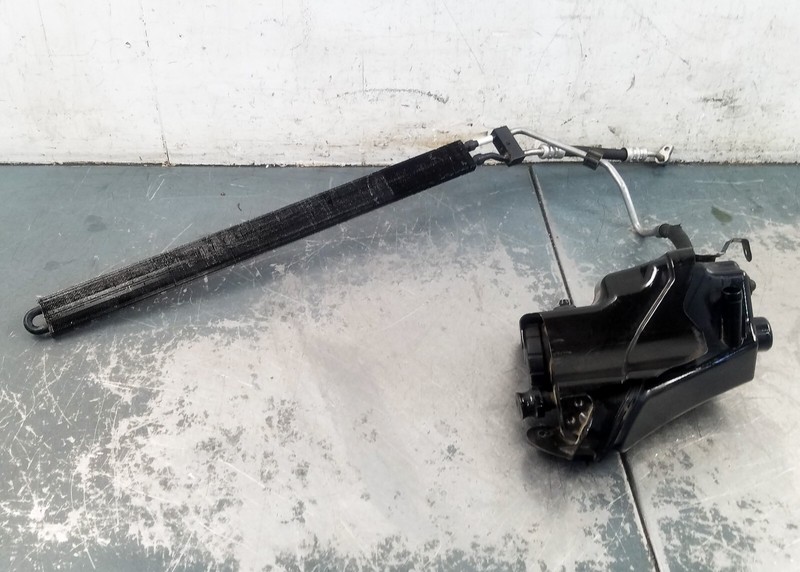 2013 Mercedes AMG S63 Power Steering Cooler / Suspension Tank #4473 V9