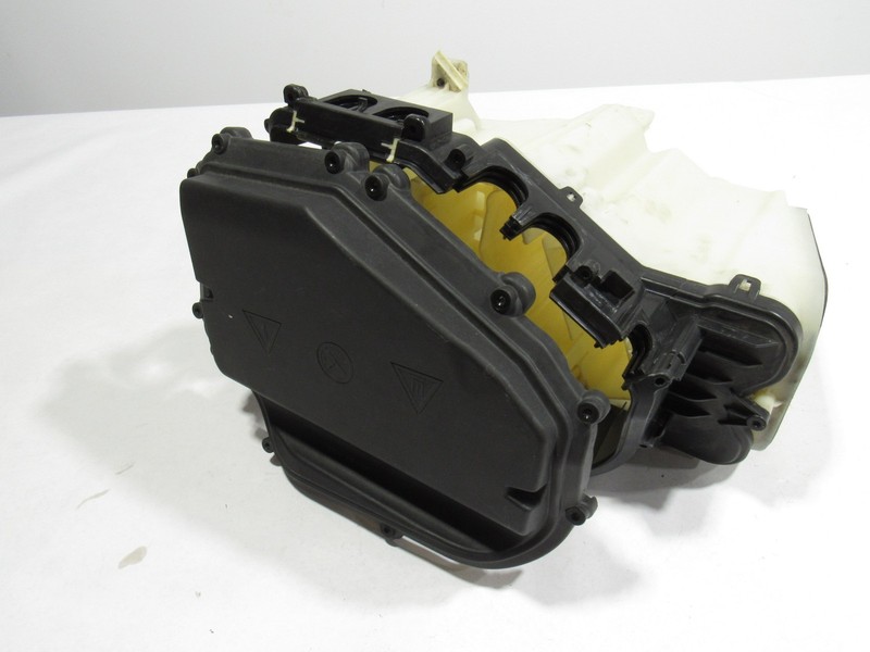 09-16 BMW Z4 E89 2016 3.0L Engine Motor Bay Fuse Relay Junction Housing Box ;:A