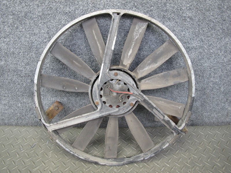 1983-1986 PORSCHE 928 S A/C AIR CONDITION CONDENSER COOLING FAN BLADE