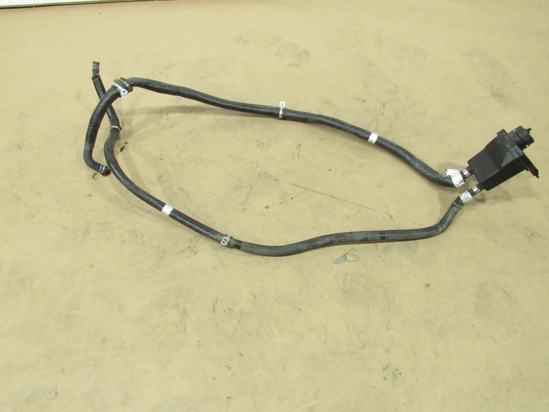 15-19 Ferrari 488 Spider 2017 Power Steering Reservoir Bottle Tank W/Hose ;@2