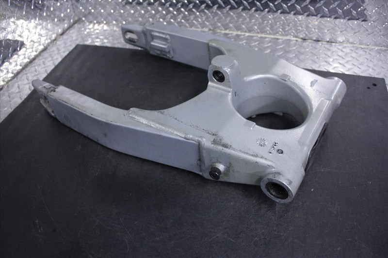 2000 TRIUMPH SPRINT RS 955 SWING ARM OEM RS955 00