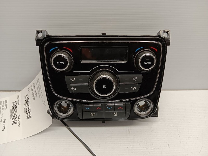 16-19 Jaguar X351 XJ Rear Center Console A/C Climate Control Switch