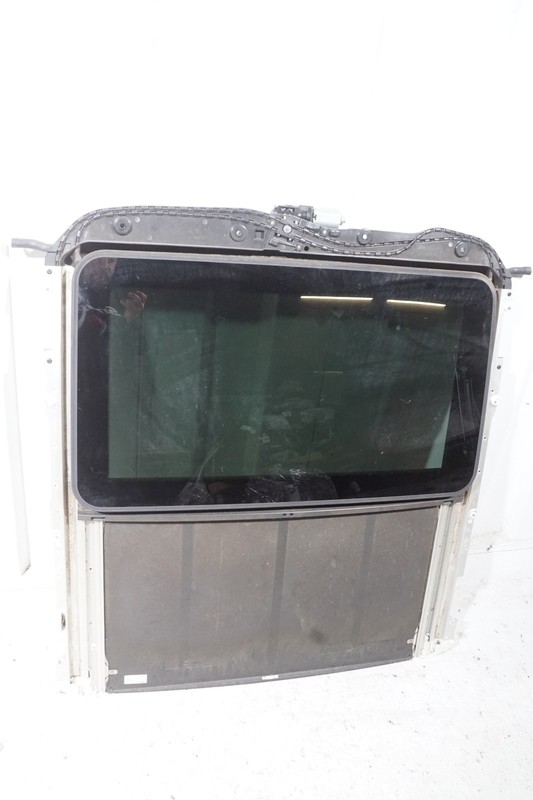 2008 - 2011 MERCEDES BENZ C300 W204 Sun Roof Glass Track Rail Motor Assembly OEM