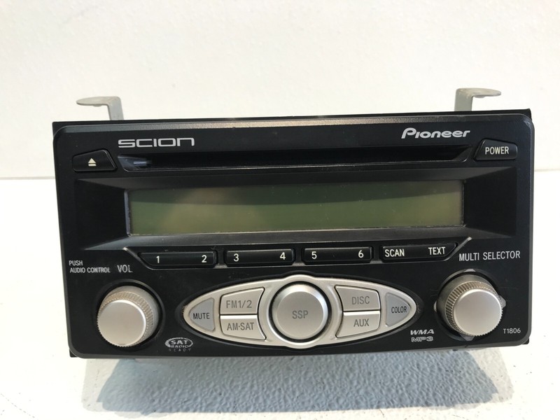 06-07 Scion tC AM FM Radio MP3 Single Disc CD OEM 08600-21802