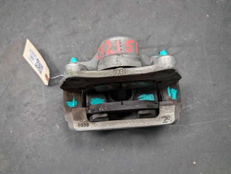 Front Right Brake Caliper 2019 Chevrolet Camaro 13514651 2016 2017 2018 2020