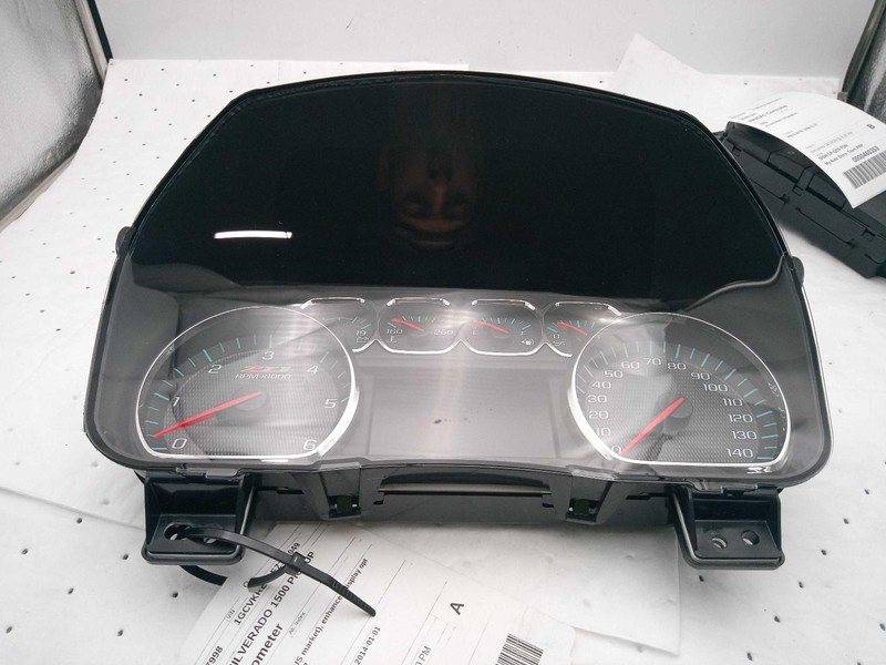 2014 Chevrolet Silverado 1500 Speedometer Gauge Black OEM 124K Miles