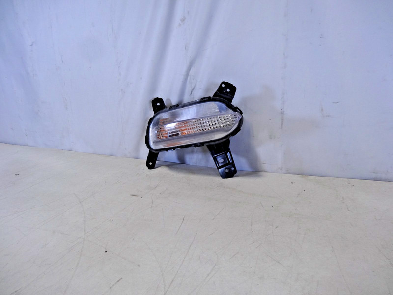 2021 Kia Forte Front Bumper Fog Light Nice Oem