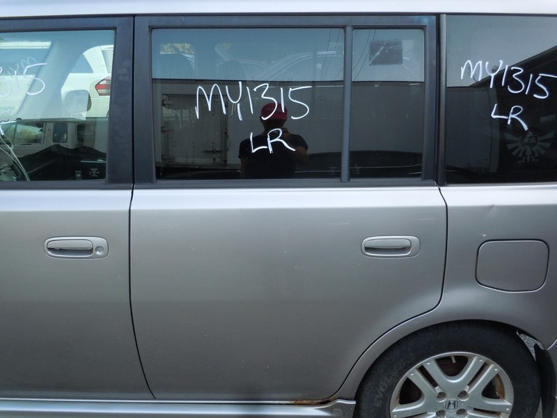 2004-2006 Scion xB Rear Door Assembly Driver Left Electric 1D2