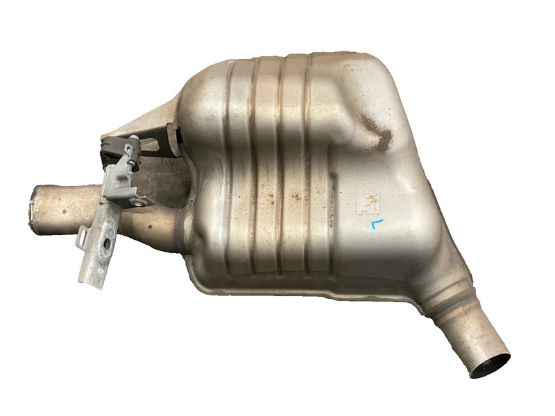 17-20 MERCEDES E400 E450 W213 3.0L REAR LEFT EXHAUST MUFFLER OEM #A0.60